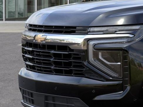 New 2025 Chevrolet Suburban LS AWD/4WD image 13