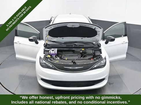 New 2026 Chrysler Voyager LX image 70