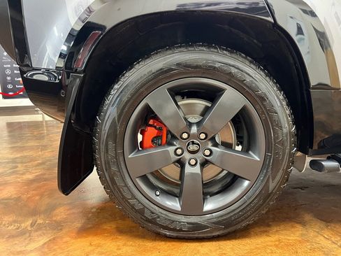 Used 2020 Land Rover Defender 110 X AWD/4WD image 12