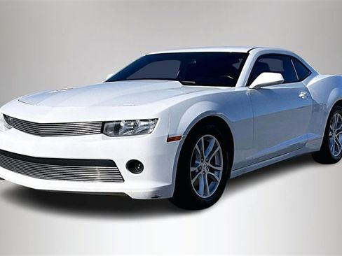 Used 2015 Chevrolet Camaro LT image 2