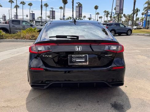 Used 2023 Honda Civic Sport image 11