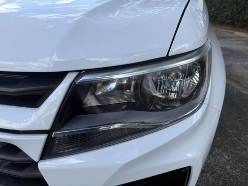 Used 2022 Chevrolet Colorado LT w/ Fleet Safety Package image 11