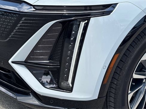 New 2027 Cadillac Lyriq Sport RWD image 14