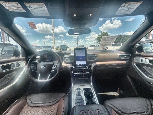 Used 2022 Ford Explorer King Ranch w/ Technology Package AWD/4WD image 19