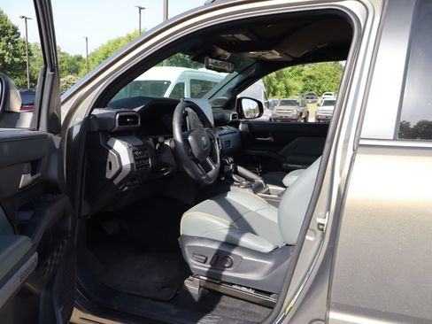 Used 2024 Toyota Tacoma 4x4 Double Cab Hybrid image 23