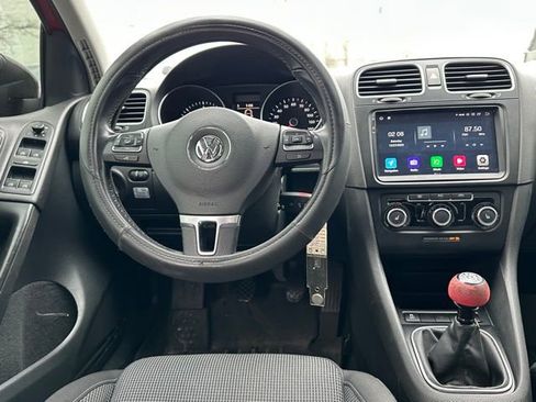Used 2014 Volkswagen Golf TDI image 12
