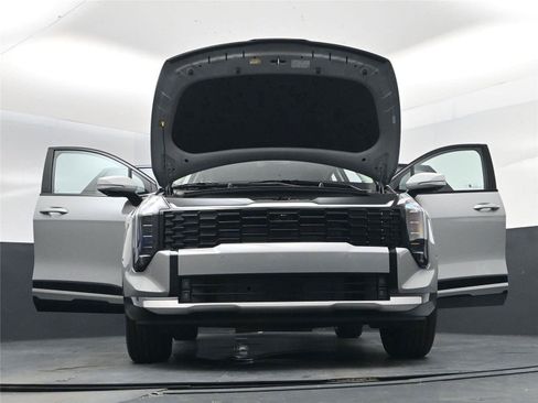 New 2026 Kia Sportage SX image 32