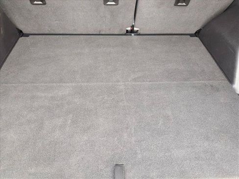 Used 2018 Chevrolet Equinox Premier FWD image 10