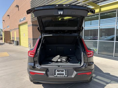 Used 2024 Volvo XC40 Recharge Plus w/ Protection Package Premier RWD image 37