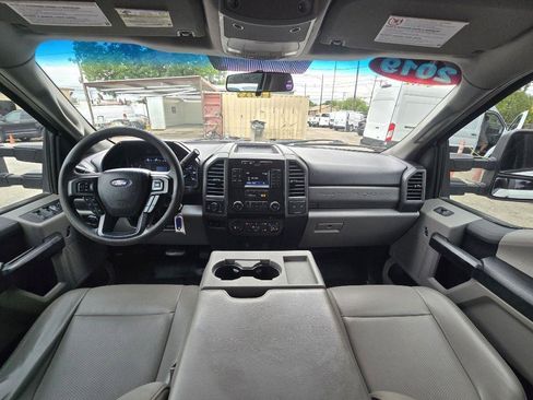 Used 2019 Ford F250 XL w/ Power Equipment Group AWD/4WD image 11