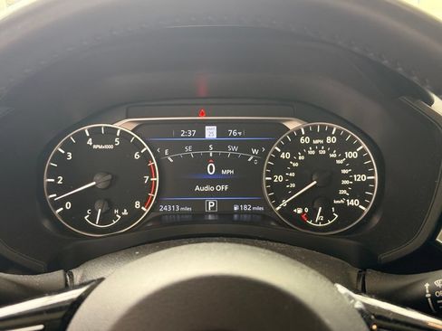 Used 2023 Nissan Altima 2.5 SV w/ SV Premium Package FWD image 13