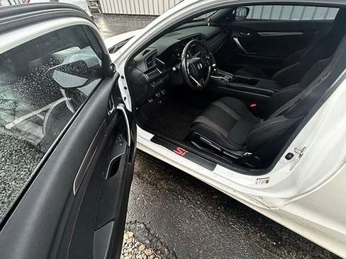 Used 2018 Honda Civic Si image 4