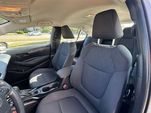 Certified 2022 Toyota Corolla LE image 18