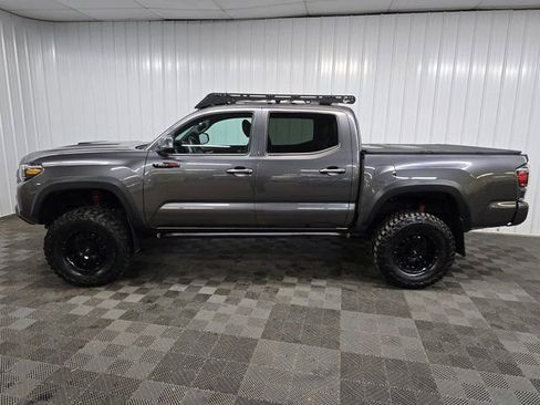 Used 2020 Toyota Tacoma TRD Pro image 5
