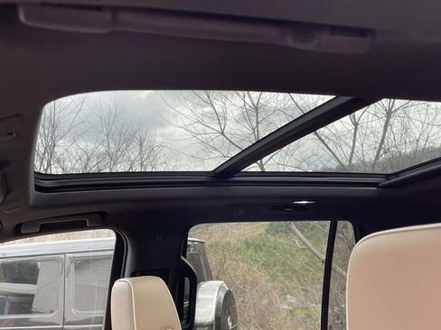 Used 2023 Chevrolet Tahoe Premier image 22