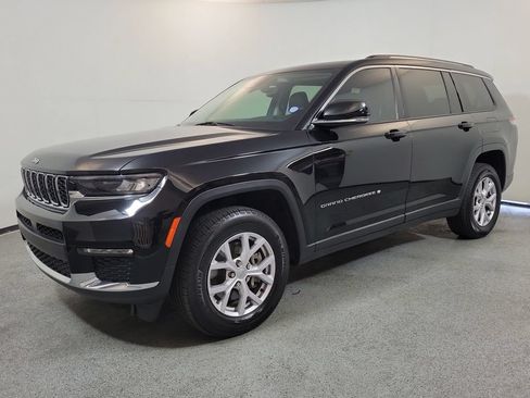 Used 2022 Jeep Grand Cherokee L Limited AWD/4WD image 3
