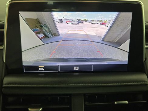 Used 2021 Chevrolet Tahoe Z71 AWD/4WD image 19