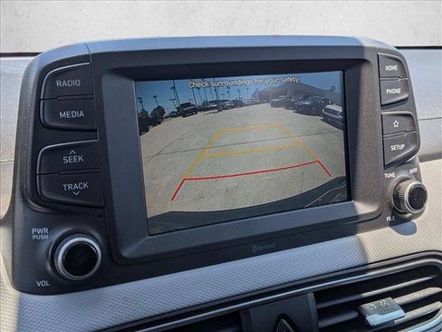 Used 2020 Hyundai Kona SE FWD image 13