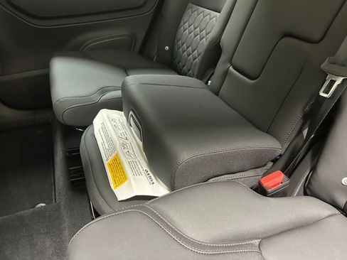 Used 2025 Volvo XC90 B5 Plus image 15