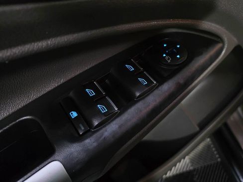 Used 2019 Ford Transit Connect XLT w/ Driver-Assist Package image 31