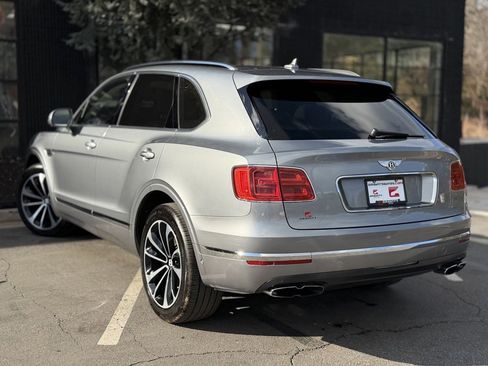 Used 2019 Bentley Bentayga image 19