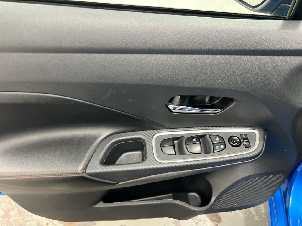 Used 2024 Nissan Versa SR FWD image 19