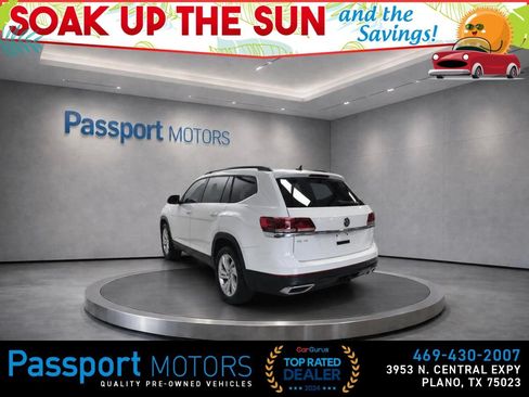 Used 2023 Volkswagen Atlas SE w/ Panoramic Sunroof Package FWD image 4