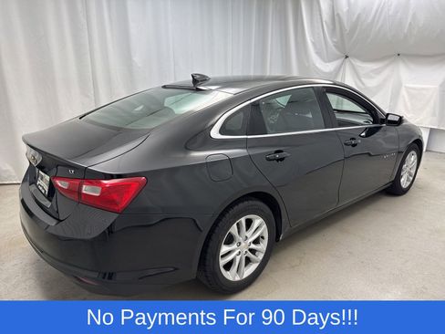 Used 2018 Chevrolet Malibu LT FWD image 2