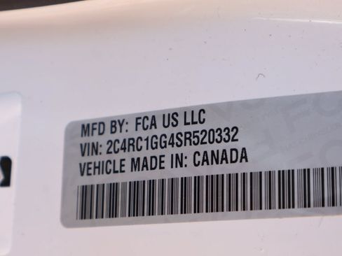 Used 2025 Chrysler Pacifica Limited FWD image 42