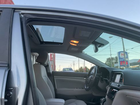 Used 2018 Hyundai Elantra Value Edition image 19