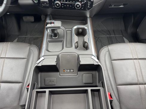 Used 2025 Chevrolet Silverado 1500 High Country w/ High Country Premium Package image 13