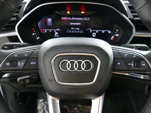 Used 2023 Audi Q3 2.0T Premium Plus w/ Premium Plus Package AWD/4WD image 17