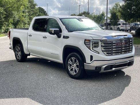Used 2026 GMC Sierra 1500 SLT AWD/4WD image 2