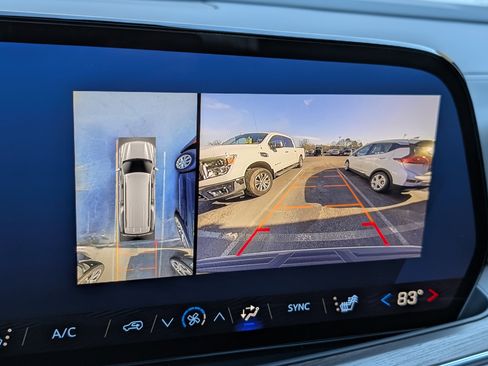 Used 2025 Chevrolet Suburban Z71 w/ Comfort Package image 29