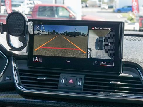 Used 2022 Audi SQ5 Premium Plus w/ Premium Plus Package image 14