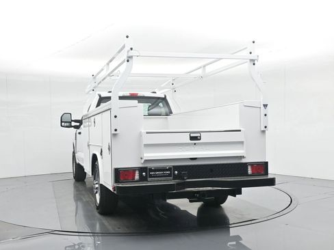 New 2025 Ford F350 XL w/ XL Chrome Package RWD image 30