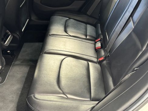 Used 2018 Tesla Model 3 Long Range image 11