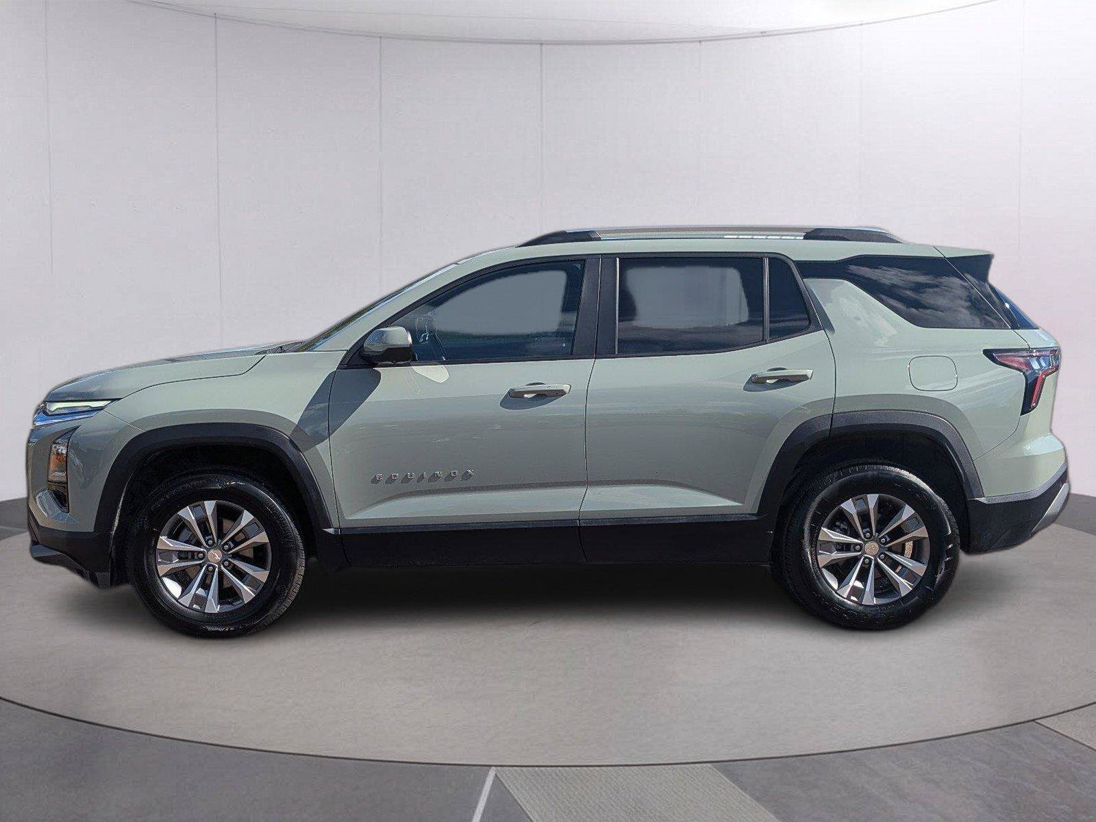 Used 2025 Chevrolet Equinox LT w/ Convenience Package II FWD image 2