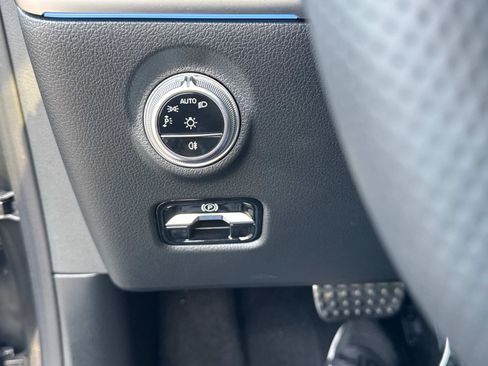 New 2025 Mercedes-Benz CLE 300 4MATIC Coupe image 27