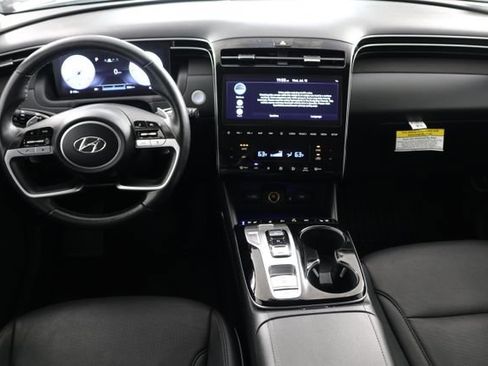 Used 2023 Hyundai Tucson Limited AWD/4WD image 2