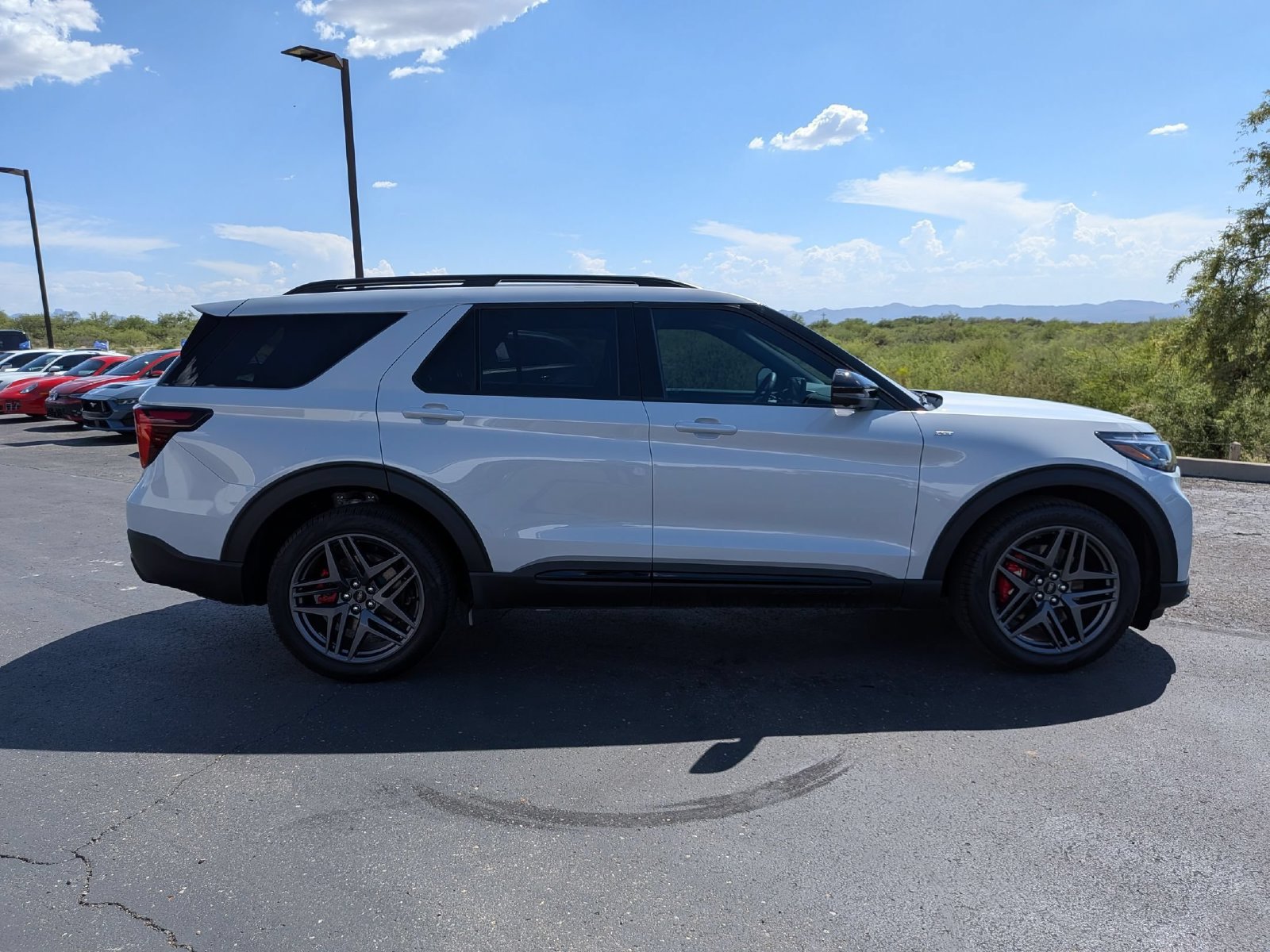 New 2026 Ford Explorer ST-Line w/ ST-Line Street Pack RWD image 4
