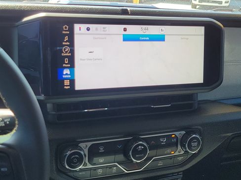 Used 2024 Jeep Gladiator Sport image 20