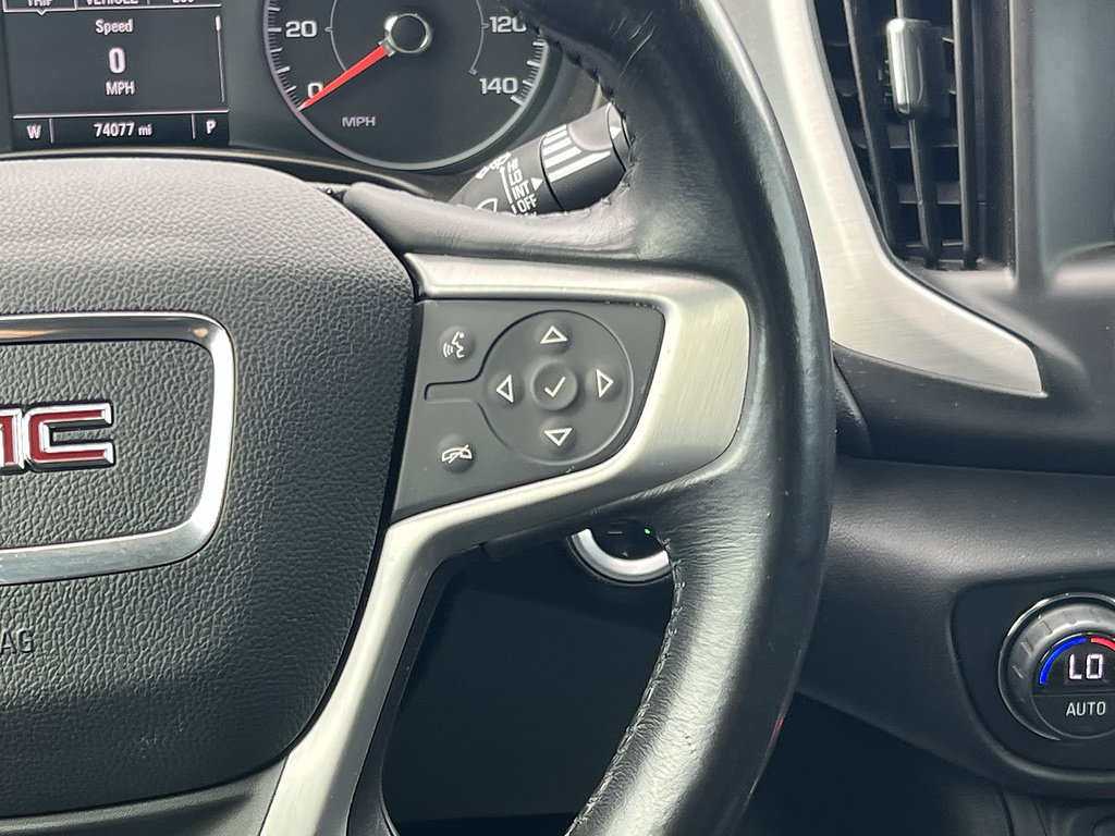 Used 2018 GMC Terrain SLE w/ Driver Convenience Package FWD image 18