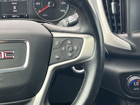 Used 2018 GMC Terrain SLE w/ Driver Convenience Package FWD image 18