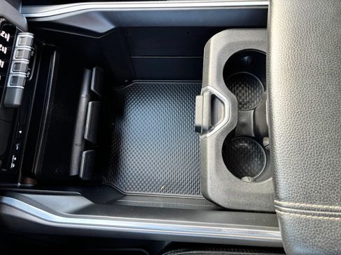 Used 2019 RAM 1500 Big Horn AWD/4WD image 30