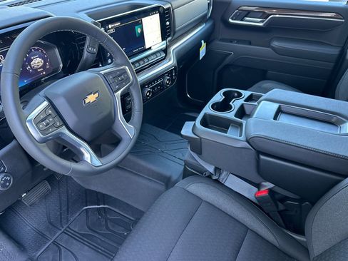 New 2026 Chevrolet Silverado 1500 LT image 9