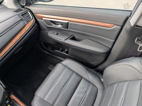 Used 2022 Honda CR-V Touring image 10