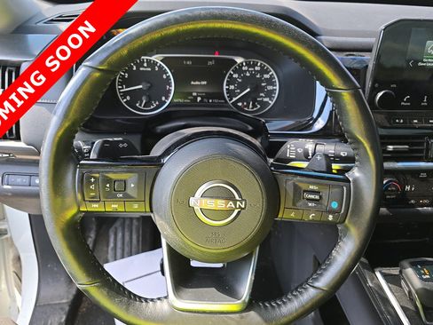 Used 2023 Nissan Pathfinder SL AWD/4WD image 6