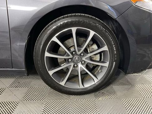Used 2015 Acura TLX V6 image 9