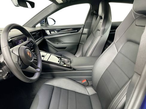 Certified 2026 Porsche Panamera 4 image 5